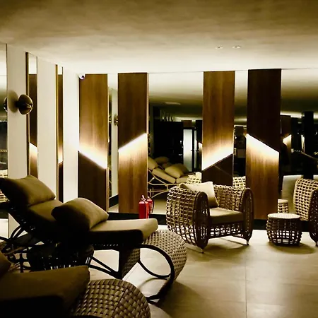 2-х комнатная в жк класса Luxe, тосмур Apartment *